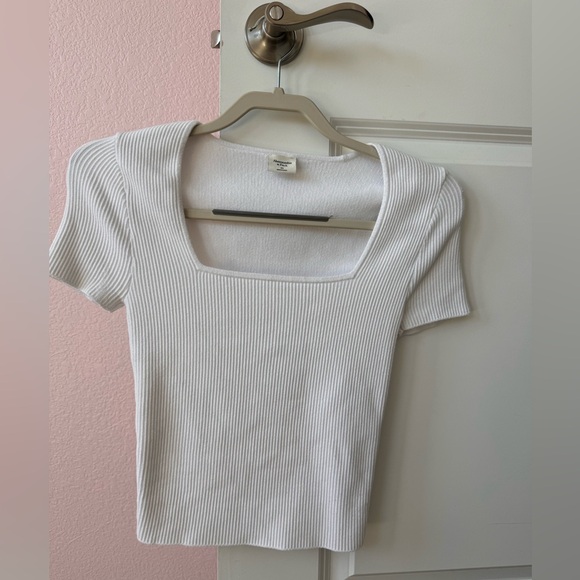 Abercrombie & Fitch Ottoman Short Sleeve Squareneck Knit Tee - Picture 2 of 4